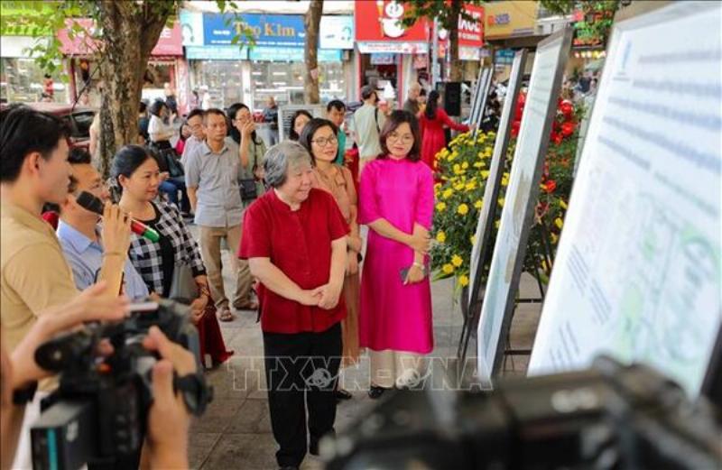 Hình ảnh phối cảnh hoặc bản đồ quy hoạch khu vực Hồ Gươm, thể hiện tầm nhìn phát triển đô thị kết hợp bảo tồn không gian xanh và di tích lịch sử